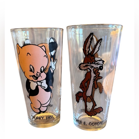 Warner Bros. Looney Tune Collector Glasses - Picture 1 of 6